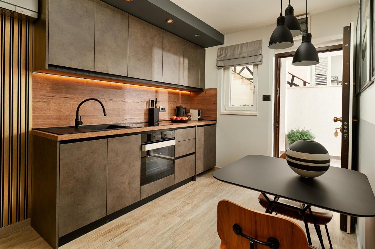 Apartments Ziggy Star Slatine Bagian luar foto