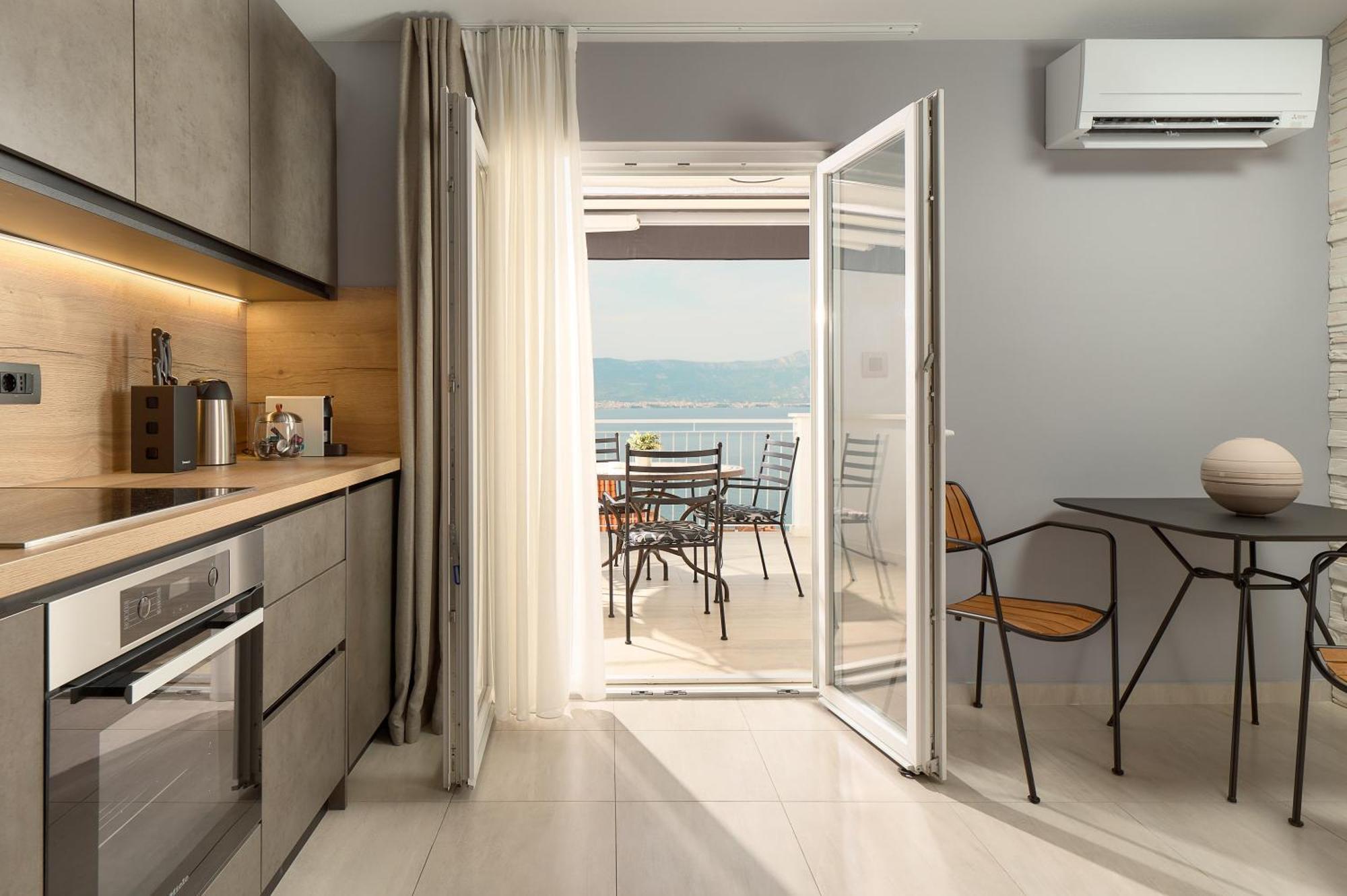Apartments Ziggy Star Slatine Bagian luar foto